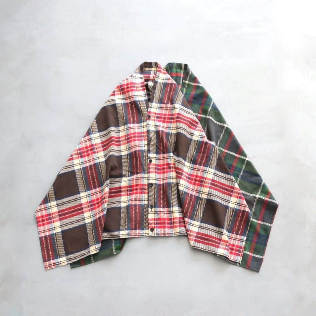 wonder_mountain_irieさんのインスタグラム写真 - (wonder_mountain_irieInstagram)「_ Engineered Garments / エンジニアードガーメンツ “Button Shawl -Cotton Heavy Twill Plaid-“ ¥ 20,900- _ 〈online store / @digital_mountain〉 https://www.digital-mountain.net  _ 【オンラインストア#DigitalMountain へのご注文】 *24時間受付 *14時までのご注文で即日発送　 tel：084-973-8204 _ We can send your order overseas. Ordering procedure details can be found here. >>http://www.digital-mountain.net/html/page56.html  _ #EngineeredGarments #エンジニアードガーメンツ _ 実店舗：@wonder_mountain_ #WonderMountain  〒720-0033  広島県福山市船町2-23 JR 「#福山駅」より徒歩10分 #ワンダーマウンテン #japan #hiroshima #福山 #福山市 #尾道 #倉敷 #鞆の浦 WOMEN/GOODS： @hacbywondermountain _」11月21日 23時18分 - wonder_mountain_