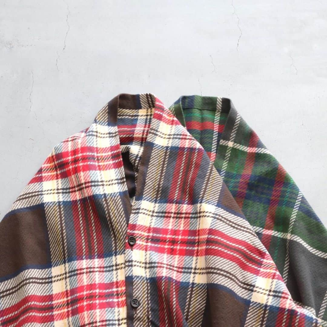 wonder_mountain_irieさんのインスタグラム写真 - (wonder_mountain_irieInstagram)「_ Engineered Garments / エンジニアードガーメンツ “Button Shawl -Cotton Heavy Twill Plaid-“ ¥ 20,900- _ 〈online store / @digital_mountain〉 https://www.digital-mountain.net  _ 【オンラインストア#DigitalMountain へのご注文】 *24時間受付 *14時までのご注文で即日発送　 tel：084-973-8204 _ We can send your order overseas. Ordering procedure details can be found here. >>http://www.digital-mountain.net/html/page56.html  _ #EngineeredGarments #エンジニアードガーメンツ _ 実店舗：@wonder_mountain_ #WonderMountain  〒720-0033  広島県福山市船町2-23 JR 「#福山駅」より徒歩10分 #ワンダーマウンテン #japan #hiroshima #福山 #福山市 #尾道 #倉敷 #鞆の浦 WOMEN/GOODS： @hacbywondermountain _」11月21日 23時18分 - wonder_mountain_