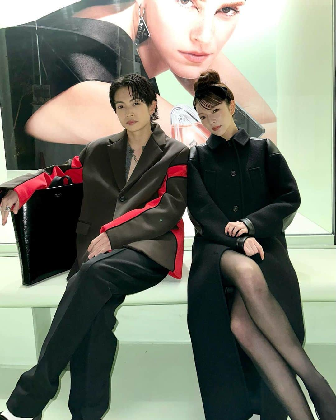 田中芽衣（めいめろ）さんのインスタグラム写真 - (田中芽衣（めいめろ）Instagram)「🖤 @pradabeauty  @prada   #prada #PradaParadoxe  #PradaBeauty #プラダパラドックス #PR」11月21日 23時23分 - mei_tnk