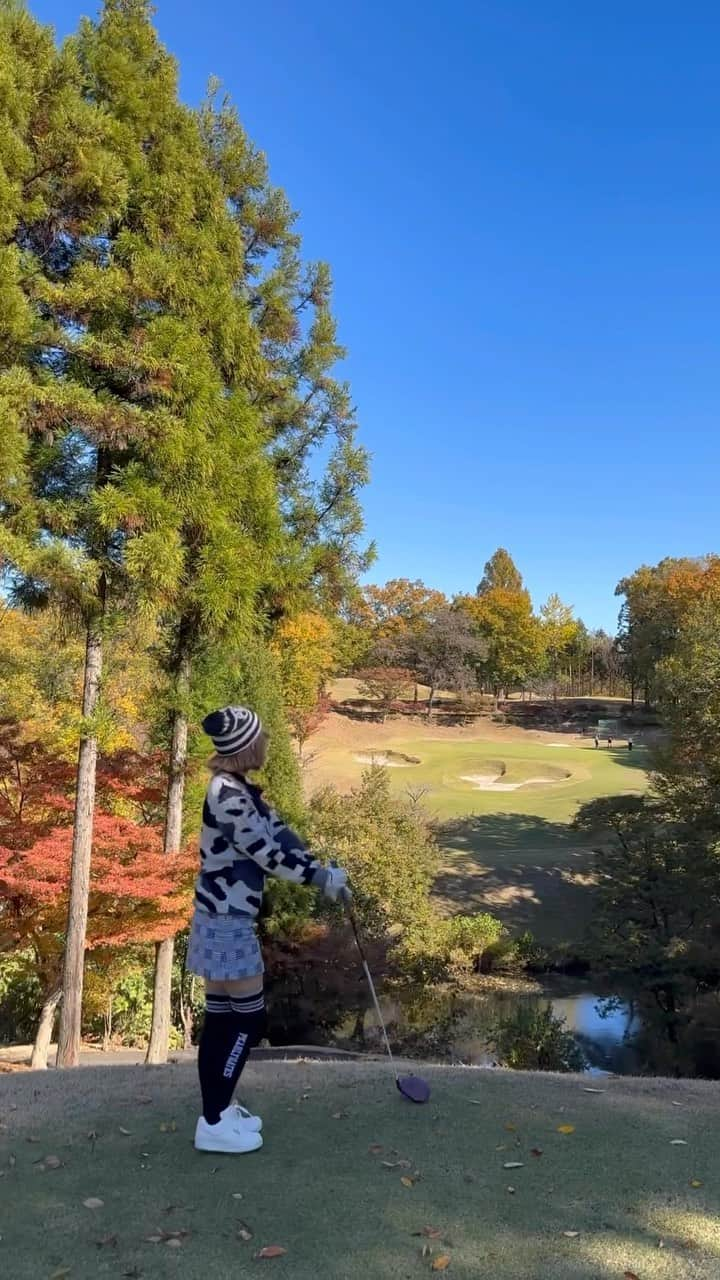 有村のぞみのインスタグラム：「🍁⛳️🍂」