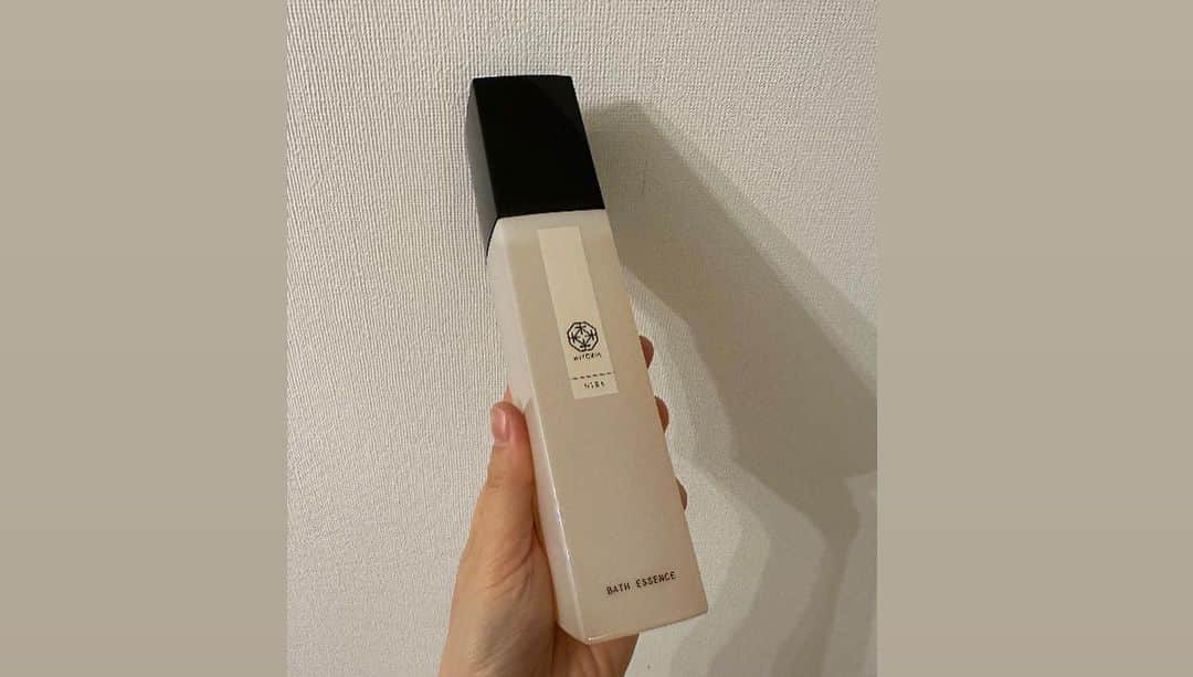 柴田淳さんのインスタグラム写真 - (柴田淳Instagram)「今夜は、私がずっと憧れていた、とりあえずすんごい指導救命士さんと、とりあえずとんでもない救命士さんのおふたりにお会いすることが出来ました❣️  ずっと会いたかった方々です☺️💕  お会いしたら、サプライズまで用意して下さっていました😭✨ 感激🥹💕💕 本当に嬉しかったです🥰 ありがとうございました🥹✨✨✨✨  おふたりの話を聞いていると、私が見ている世界は上澄み程度で、世界の現実を覗いているようでした😵 それはまるで別世界でした😵‍💫  消防の現実、救急の現実、日本の現実、、 最先端で活躍している人が見ている世界は、マジでした🥶  もっともっと聞きたかったし、知りたかった。  私がおバカでダメダメで、いつか嫌われてしまうことがあったとしても、私は彼らから絶対に離れない。離れたくない。 そのくらい、尊敬してる人。  こんな私でも、少しでも彼等の後ろを歩いていけたらなって思ってる。 救命士がどれほど高度なスキルを持っているのか、少しでも広報活動の役にも立てたらいいな。  とりあえず国家試験頑張ります。  今夜は、美味しいディナー🍝とサプライズプレート🎂と素敵な贈り物🎁をありがとうございました🥰  大好きな先輩たち😌 楽しかったなぁ☺️💕✨」11月21日 23時51分 - shibatajun_official