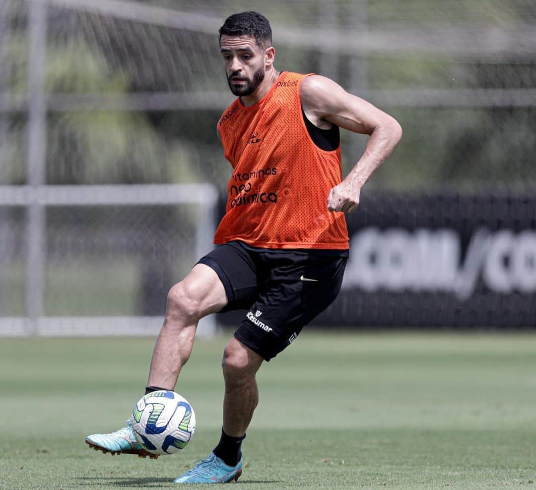 コリンチャンスさんのインスタグラム写真 - (コリンチャンスInstagram)「Preparação de 👀 no próximo duelo pelo Brasileirão! ⚽  📸 @rodrigo_coca   #VaiCorinthians」11月22日 0時01分 - corinthians