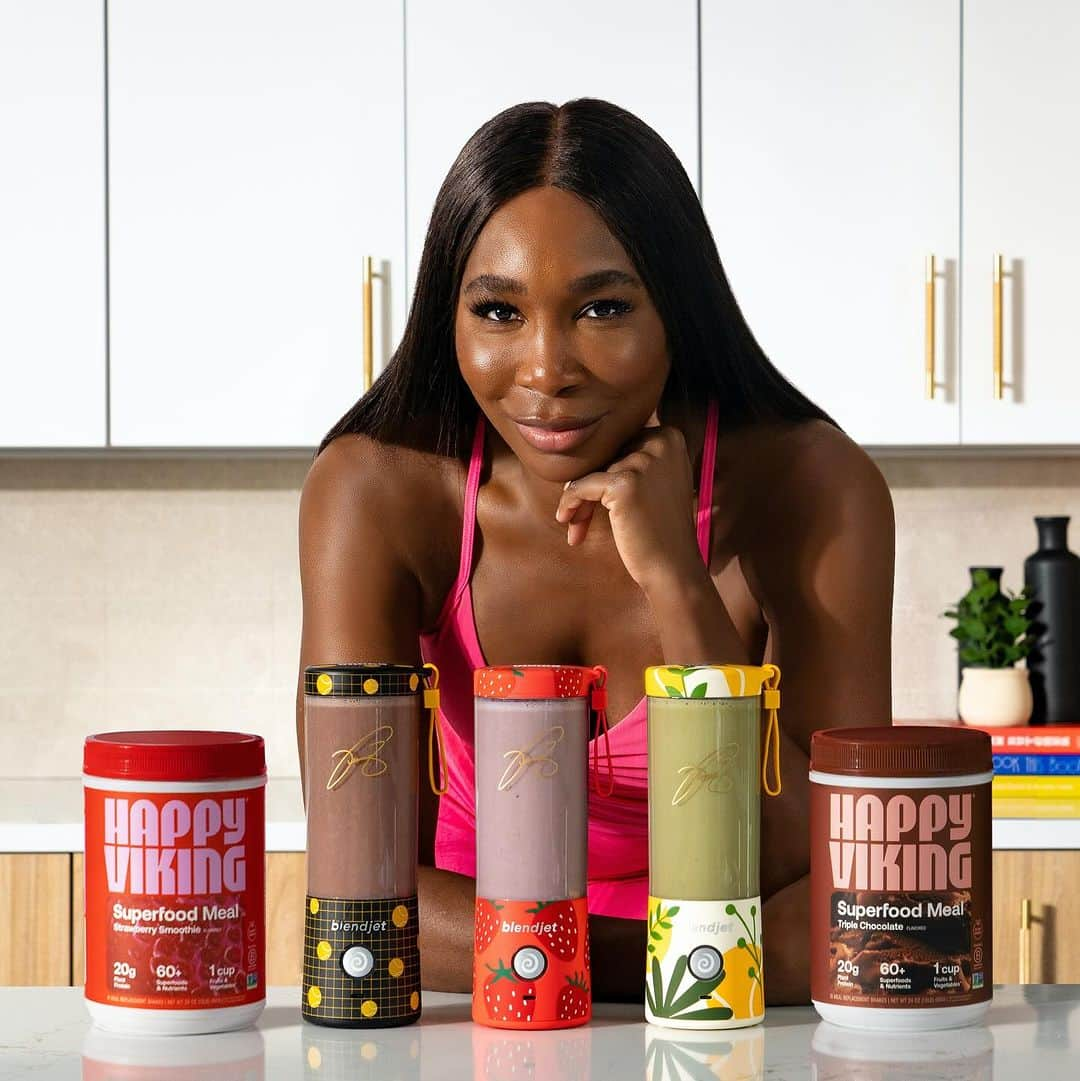 ビーナス・ウィリアムズのインスタグラム：「Ace your nutrition goals with Venus Williams’ Happy Viking BlendJet Collection!🎾✨ Introducing Match Point, Strawberry Blast, and Plant Paradise: three stunning designs ready to power your journey, just as they do for Venus.💪 Whether you’re on or off the court, you can enjoy a complete meal with the dynamic duo of Happy Viking and BlendJet.🏆」