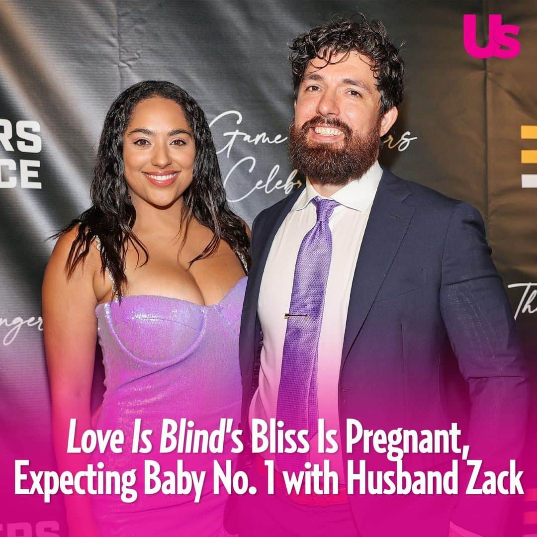 Us Weeklyのインスタグラム：「#LoveIsBlind’s Bliss Poureetezadi-Goytowski and Zack Goytowski, who met and tied the knot on season 4, are expecting their first baby! See the details at the link in bio. (📸: Netflix)」