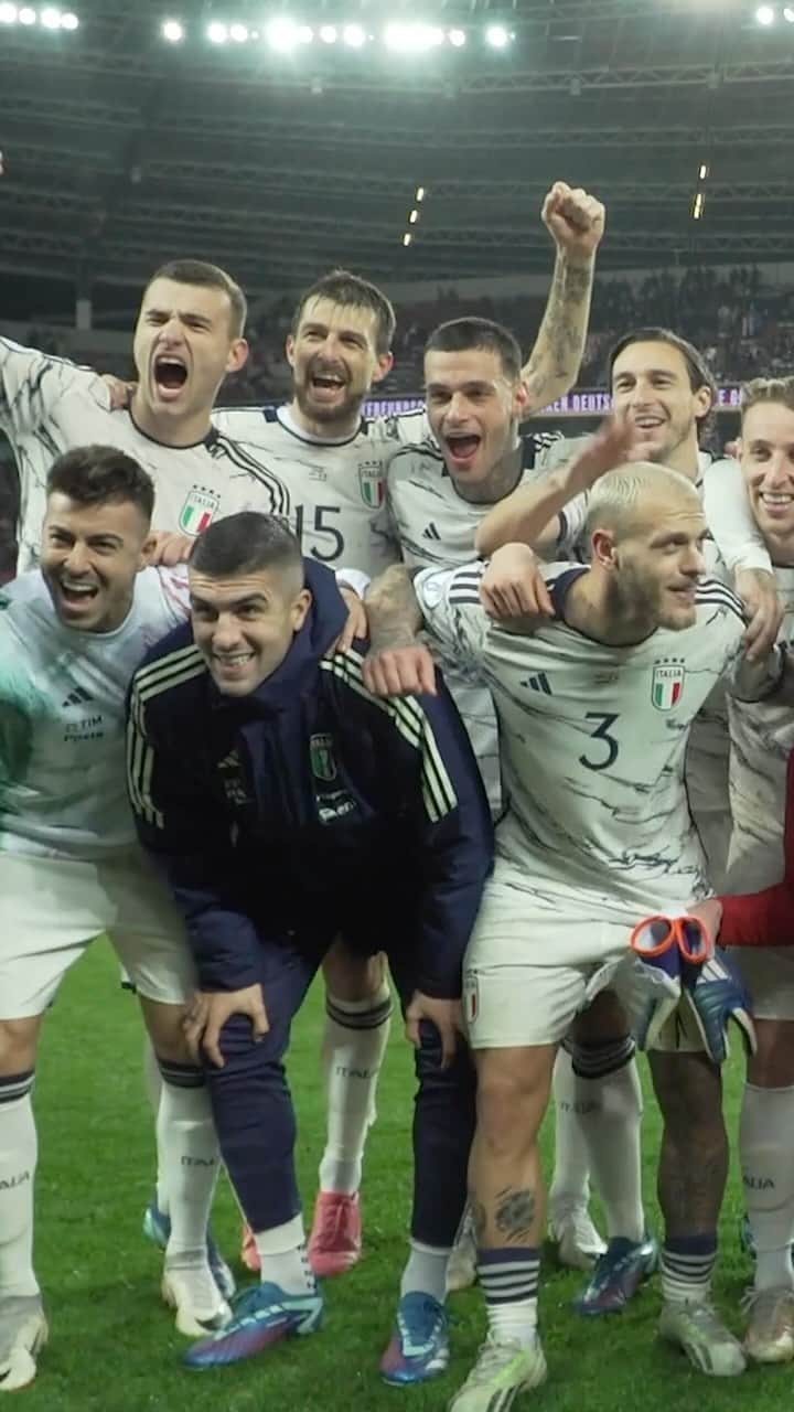 サッカーイタリア代表のインスタグラム：「🤩🤩🤩  #EURO2024 #Nazionale 🇮🇹 #Azzurri #VivoAzzurro」