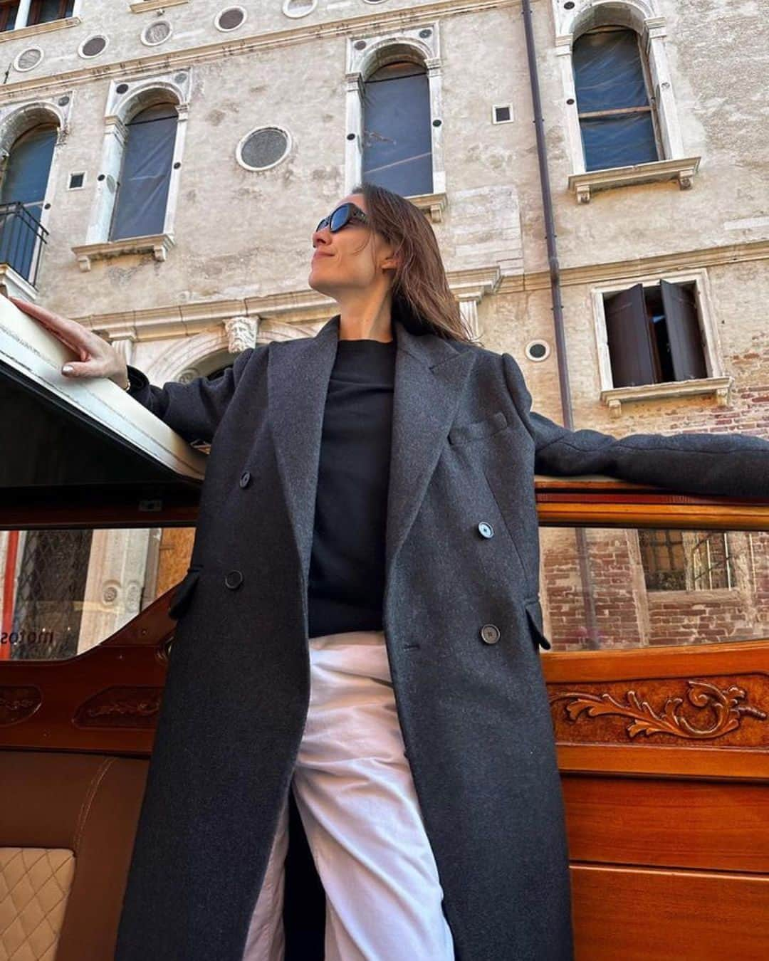 フィリッパコーさんのインスタグラム写真 - (フィリッパコーInstagram)「@alexachung wears the FILIPPA K Autumn/Winter 2023 Tailored Coat」11月22日 0時54分 - filippa_k