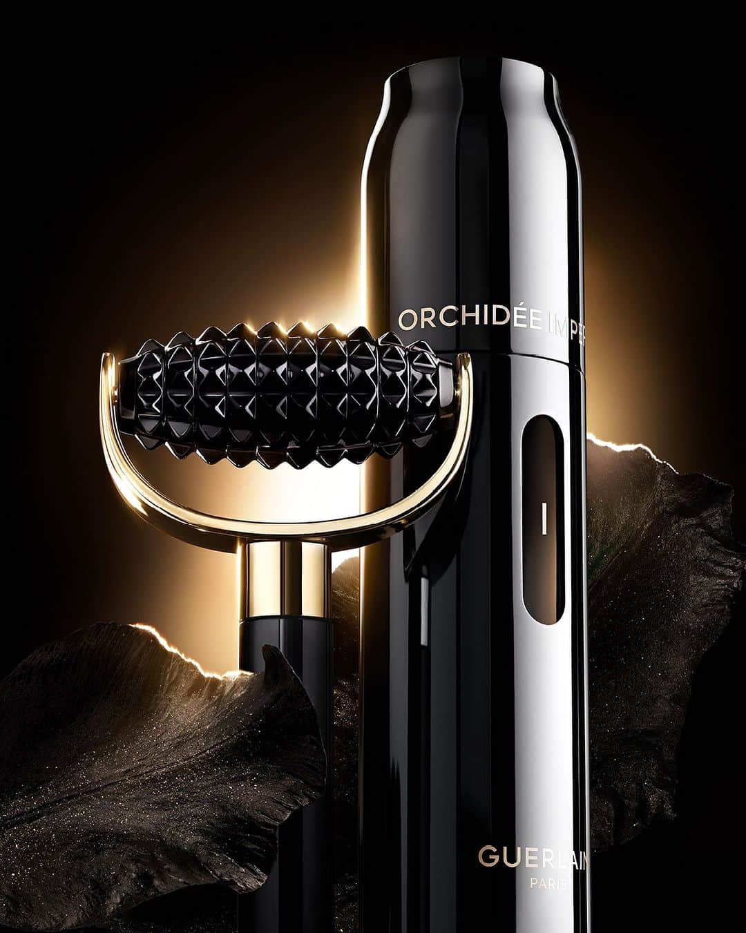 ゲランのインスタグラム：「Reset. Revitalise. Stimulate. Seal. Discover the expert gesture to boost the power of the Orchidée Impériale Treatment, featuring the exclusive Ridoki Imu-Roller to almost double skin's plumpness, density and elasticity*.​  *Clinical evaluation by a dermatologist, with vs. without the Orchidée Impériale Black Ridoki Imu-Roller.​ —— #GuerlainSkincare #Skincare #SkincareLuxury #AntiAgeingSkincare」