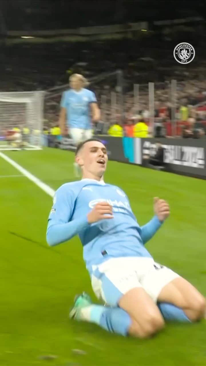 マンチェスター・シティFCのインスタグラム：「Every 𝑪𝑰𝑻𝒀 knee slide at Old Trafford this season! 🫡」