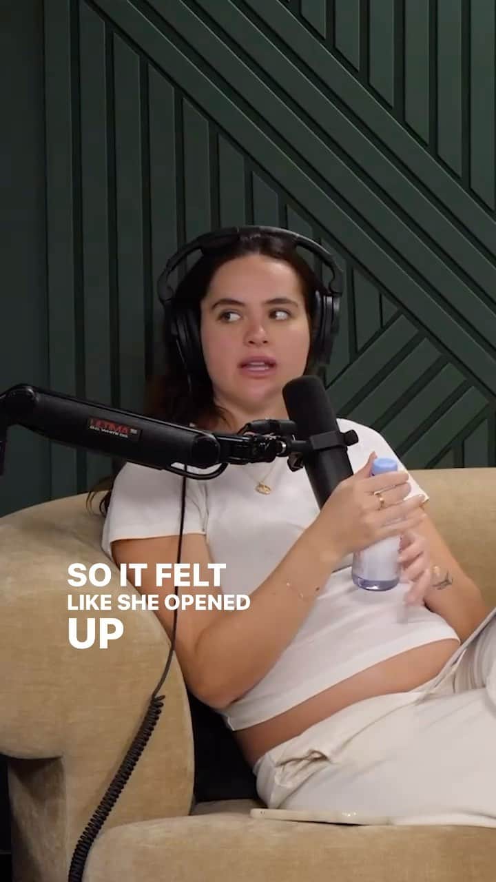 ニック・ビオールのインスタグラム：「You’re not funny, you’re mean .. New Episode with @susiecevans out now!!! LINK IN BIO」