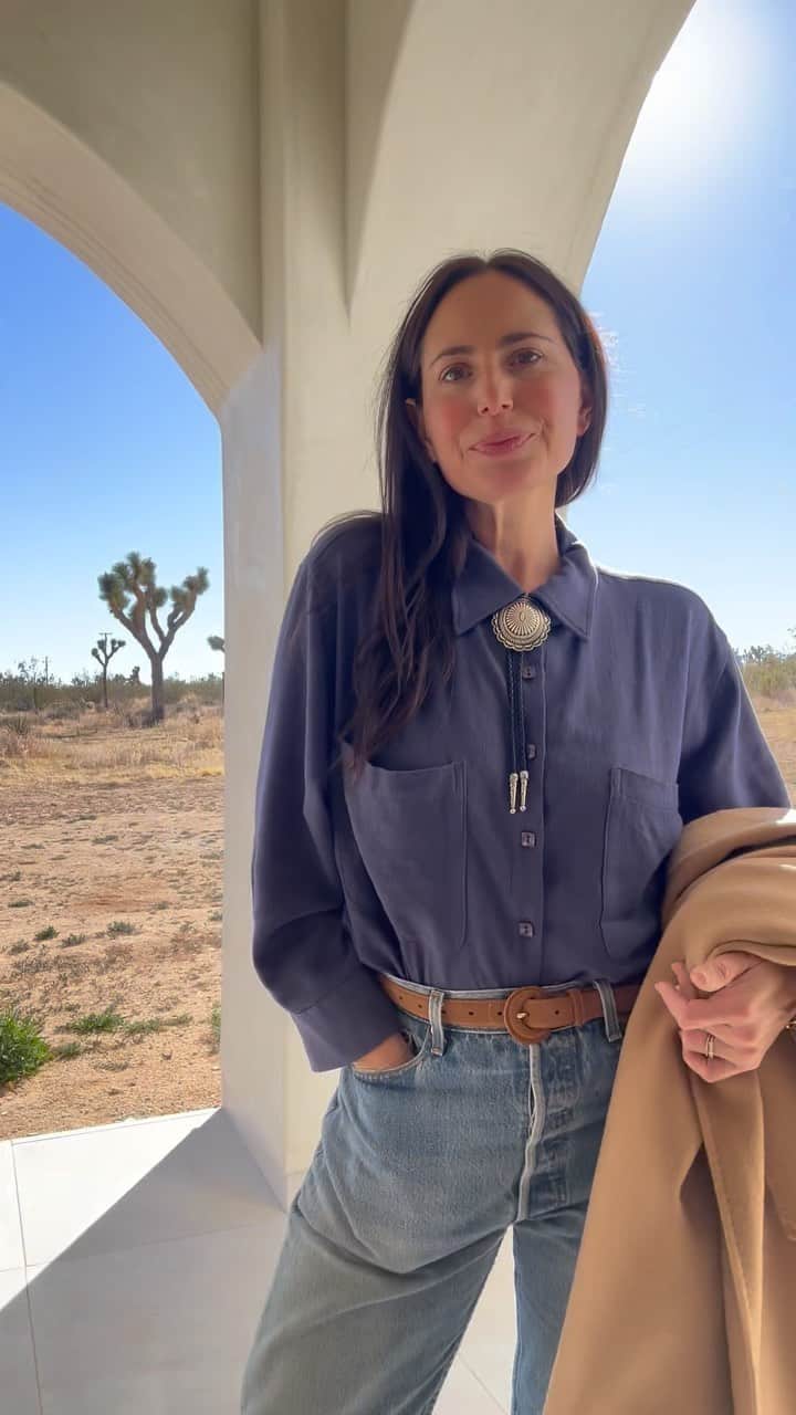 レイチェルパリーのインスタグラム：「The Jonas Top and Aria Pants in Midnight and Olive.」