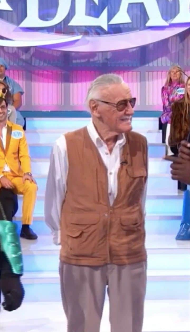 スタン・リーのインスタグラム：「Game shows ✅ Animated series ✅ Live action shows ✅ TV movies ✅ Interviews ✅ Newscasts ✅  Stan popped up on TV a lot over the last several decades!  Here’s a fun throwback to his surprise appearance on a 2016 episode of Let’s Make A Deal. #StanLee #WorldTelevisionDay #LetsMakeADeal」