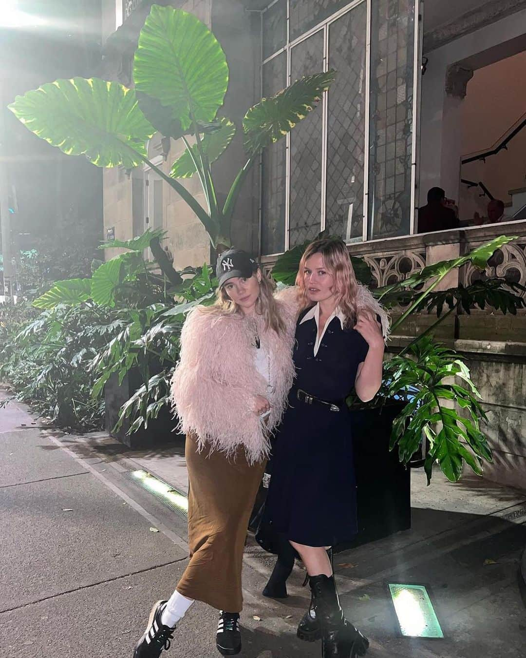 ジョージア・メイ・ジャガーさんのインスタグラム写真 - (ジョージア・メイ・ジャガーInstagram)「Quick girls trip to Mexico City with @sukiwaterhouse 💗」11月22日 1時56分 - georgiamayjagger