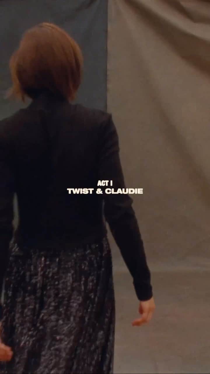 クローディピエルロのインスタグラム：「Composed by @villevieille_ and choreographed by @marion_barbeau. We present to you the Ballet Claudie.    Actress/Dancer: @marion_barbeau  Direction: @fadminsk @arthurdelloye  Videographer: @midi_picture  Production: @royalcheesestudio  Composition: @villevieille_  HMU: @alexis__mercier @eye_mua    #ClaudiePierlot #Claudies #BalletClaudie」