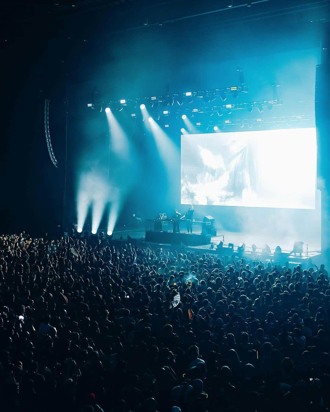 Gorgon Cityさんのインスタグラム写真 - (Gorgon CityInstagram)「San Francisco, you were ELECTRIC ⚡️ We had an incredible night at the @billgrahamcivic with @thedramaduo, @adamten_ and @mita_gami. Energy was off the charts, we can’t wait to come back!」11月22日 3時08分 - gorgoncity