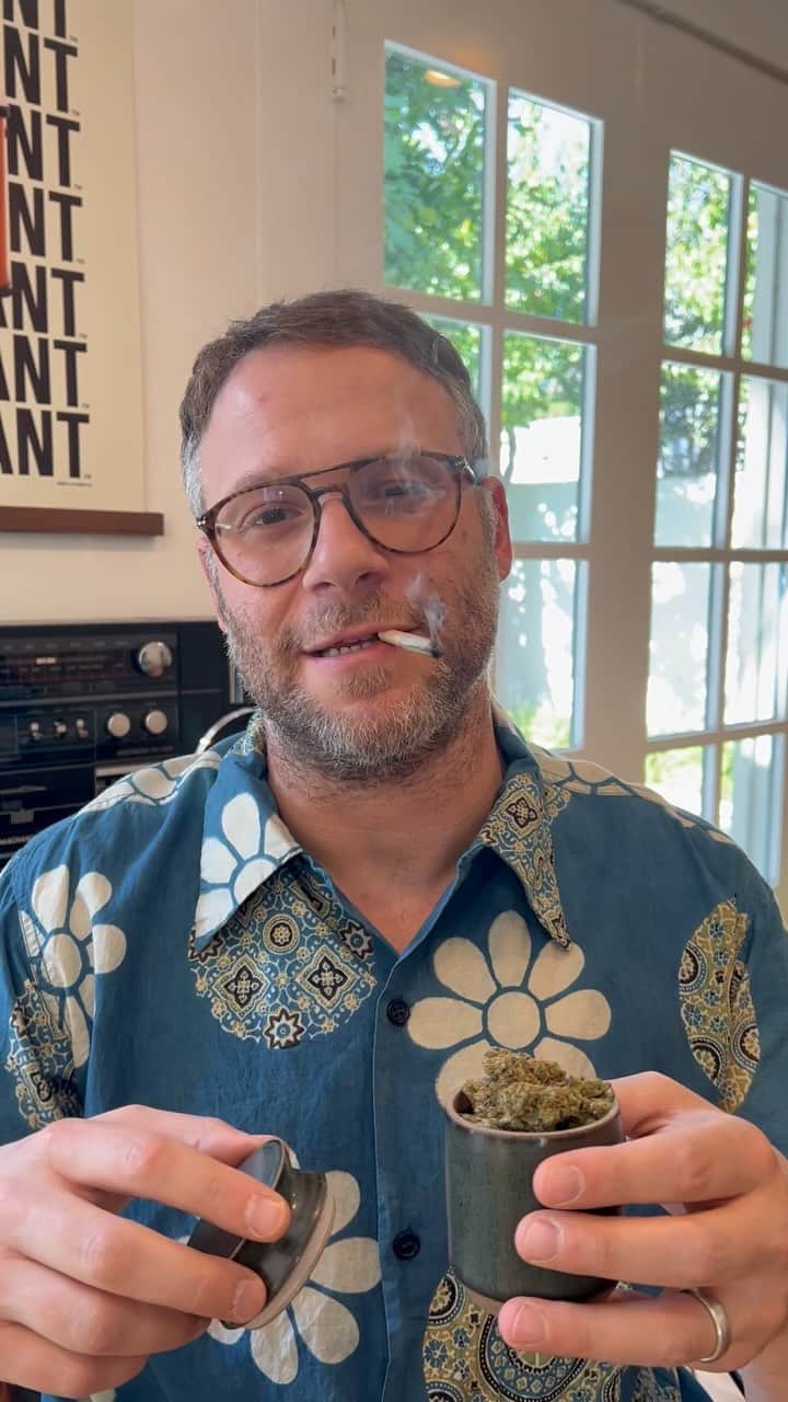 セス・ローゲンのインスタグラム：「The Stash Jar from Houseplant. Can you believe it took us this fucking long to make this thing?」