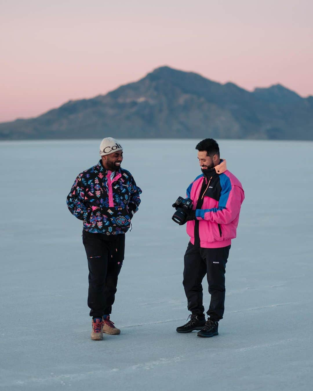 コロンビアさんのインスタグラム写真 - (コロンビアInstagram)「From bluebird days to blizzards, the retro-inspired 3-in-1 Wintertrainer Interchange Jacket has you covered. Worn separately or together, the shell and fleece feature bold prints and vibrant colors to keep you warm, dry, and protected.  📸: @christopherballadarez」11月22日 3時10分 - columbia1938