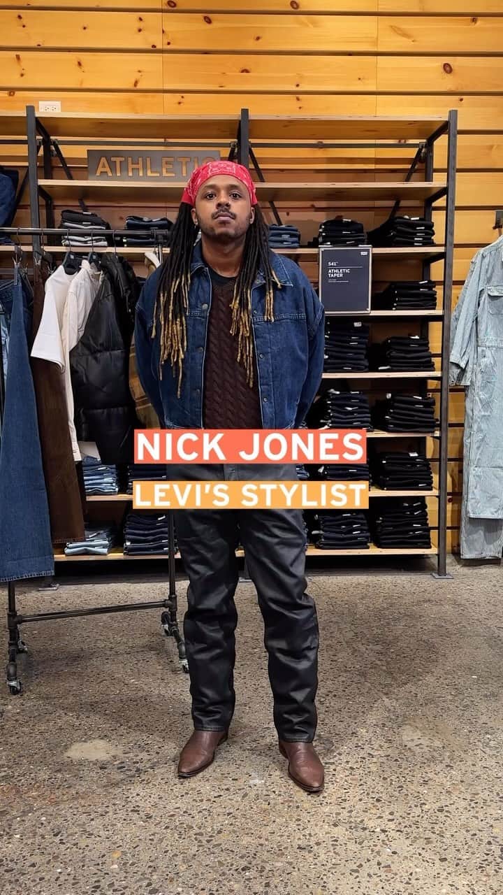 Levi’sのインスタグラム：「Meet Nick Jones, a Levi’s stylist and style maven! 🌟✨ This holiday season, Nick’s curating the ultimate festive looks with his top Levi’s picks. From cozy sherpa-lined truckers to iconic 501s, he’s got the perfect styles to sleigh all day. Head to our stories, link in bio, or a store near you to shop Nick’s favorites.」