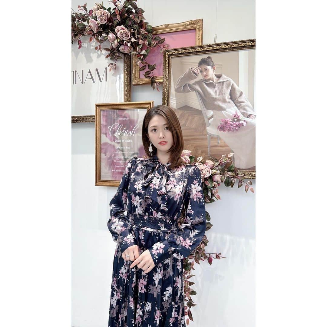 松村沙友理さんのインスタグラム写真 - (松村沙友理Instagram)「🍎  LANTINAM WINTER COLLECTION  POPUP STORE ご来場ありがとうございました😊♡  直接みなさまに お洋服みていただけて 幸せな気持ちです♡  一般販売は 24日になります✨ ぜひよろしくお願いします🤲🏻  #キラキラ #ランタナ」11月22日 14時44分 - matsumura_sayuri_official