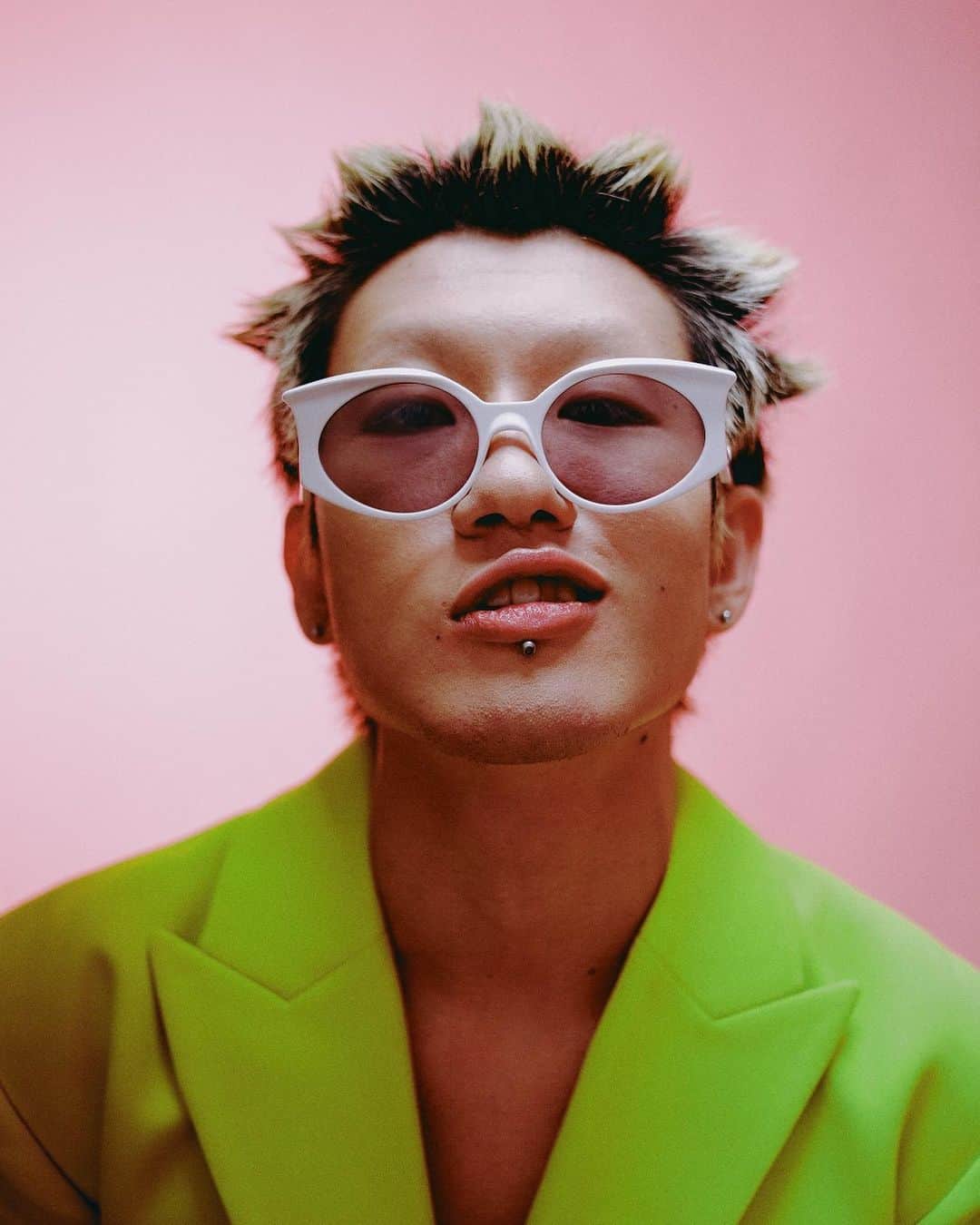 DOVER STREET MARKET GINZAのインスタグラム：「X8 eyewear collection launches on 23rd November at Dover Street Market Ginza 2F Sunglasses space. @x8.xyz  @doverstreetmarketginza  #doverstreetmarketginza」