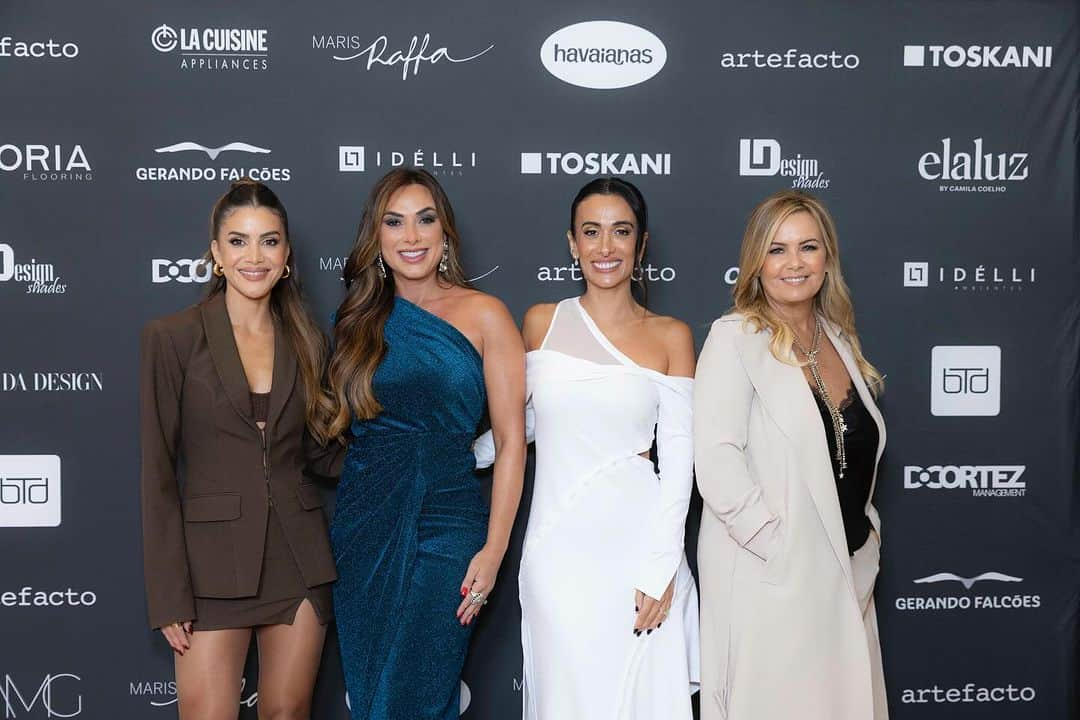 Nicole Bahlsさんのインスタグラム写真 - (Nicole BahlsInstagram)「Ainda sobre ontem… Noite especial com pessoas especiais ✨💪」11月22日 6時28分 - nicolebahls