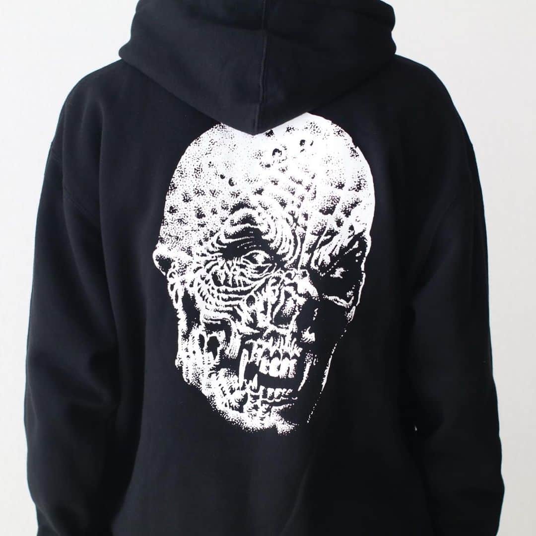 のインスタグラム：「_ Fucking Awesome / ファッキン オーサム “Facer Hoodie” ¥ 22,000- _ 〈online store / @digital_mountain〉 https://www.digital-mountain.net  _ 【オンラインストア#DigitalMountain へのご注文】 *24時間受付 *14時までのご注文で即日発送　 tel：084-973-8204 _ We can send your order overseas. Ordering procedure details can be found here. >>http://www.digital-mountain.net/html/page56.html  _ #FuckingAwesome #ファッキンオーサム _ 実店舗：@wonder_mountain_ #WonderMountain  〒720-0033  広島県福山市船町2-23 JR 「#福山駅」より徒歩10分 #ワンダーマウンテン #japan #hiroshima #福山 #福山市 #尾道 #倉敷 #鞆の浦 WOMEN/GOODS： @hacbywondermountain _」