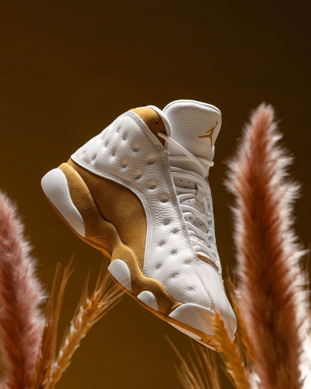 Sneaker News x Jordans Dailyさんのインスタグラム写真 - (Sneaker News x Jordans DailyInstagram)「The Air Jordan 13 Wheat looking pretty fire in these photos. Is it enough for you to pull the trigger this weekend?⁠ ⁠ Photography: @sneakerpolitics」11月22日 7時41分 - jordansdaily