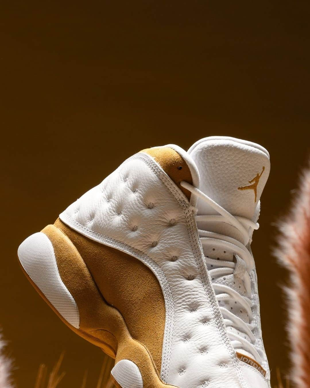 Sneaker News x Jordans Dailyさんのインスタグラム写真 - (Sneaker News x Jordans DailyInstagram)「The Air Jordan 13 Wheat looking pretty fire in these photos. Is it enough for you to pull the trigger this weekend?⁠ ⁠ Photography: @sneakerpolitics」11月22日 7時41分 - jordansdaily