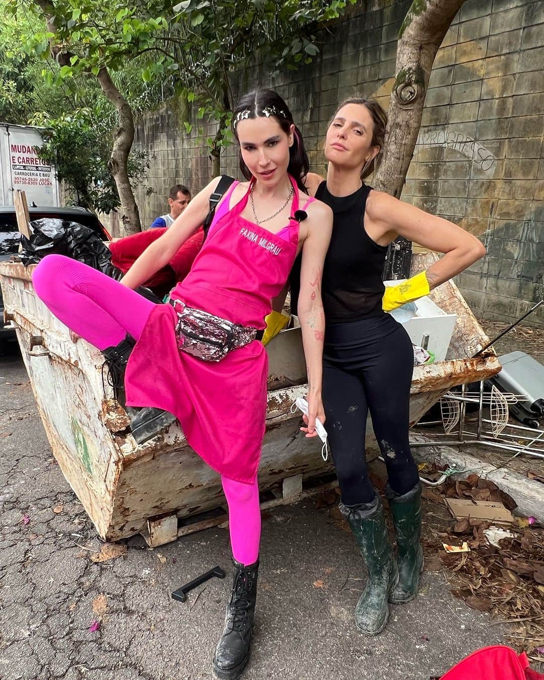 フェルナンダ・リマのインスタグラム：「Na faxina com ela: @ellenmilgrau gravando para “Minha Viagem”  Porque saúde mental é um assunto que nunca mais pode sair da pauta」