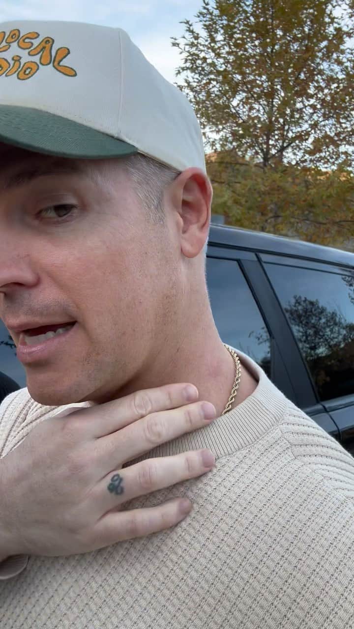 ジェイソン・ケネディのインスタグラム：「I’m embarrassed…」