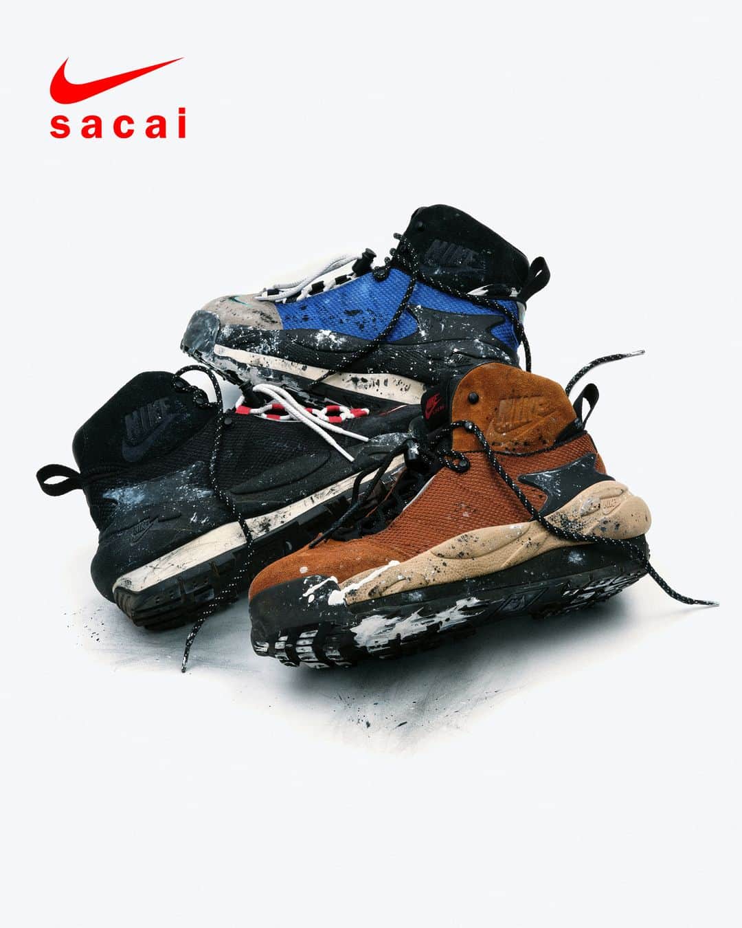 sacaiのインスタグラム：「Nike x sacai Magmascape Nike x sacai Magmascapeを12月6日(水)に発売いたします。 VARSITY ROYAL / BLACK-LIGHT ZEN GREY, BLACK / BLACK, LT BRITISH TAN / LT BRITISH TAN-BLACKの3色で展開し、BLACK / BLACKカラーはNike Japanおよびsacaiオンラインストア限定展開となります。  なおこの度の発売は2回に分けて行われます。 いずれも別箇の事前抽選を行いますので下記詳細をご確認ください。  1.Early Access - 11月30日(木) 一般販売に先駆け、都内特別会場にて、抽選で当選された方を対象に先行販売を実施いたします。 本日日本時間17時よりオンラインストア上ニュースページに表示されるURLより内容をご確認の上、ご応募ください。  2.オンラインストアでの販売- 12月6日(水) 11月29日(水)日本時間18時よりオンラインストア上に表示開始するNike x sacai Magmascape抽選ページよりお申込みをお願いいたします。 詳細は11月29日(水)にニュースページおよび当Instagramアカウントにて告知いたしますので、今しばらくお待ちください。 *なお、オンラインでの販売のみ、sacai国内直営店舗での販売はございません。予めご了承ください。  なお、発売を記念し、コレクションの世界観を体験していただけるインスタレーション企”画GO FIND OUT.”を開催いたします。 詳細は追ってご案内差し上げますので、お楽しみ に。  Nike x sacai Magmascape Nike x sacai Magmascape will launch on December 6th, dropping in 3 colorways, VARSITY ROYAL / BLACK-LIGHT ZEN GREY, BLACK / BLACK, LT BRITISH TAN / LT BRITISH TAN-BLACK, with BLACK / BLACK exclusive in Nike Japan and sacai online store.  For this launch there will be 2 different raffles for a chance to purchase.  1. Early Access- November 30th Ahead of the online launch date, there will be a chance for an early access for those who are selected and invited to our special venue in Tokyo. Details to be shared at news page of sacai online store, to be shown at 5PM JST today. Please check the news page for the entry details and qualifications.  2. Online store purchase- December 6th For your chance to purchase online, please enter the raffle through special Nike x sacai Magmascape raffle page, to be shown at 6PM JST on November 29th at sacai online store. For details and qualification for the raffle, you will be updated through sacai Instagram account as well as news page on sacai online store on November 29th. We appreciate your patience for this. *Launch will take place only online, and will not be available at sacai retailers in Japan.  In celebration of the launch, "GO FIND OUT.", a special installation to experience the collaboration will take place in Tokyo. Stay tuned for more details.  #sacai #sacainike #sacainikemagma  @nike @niketokyo」