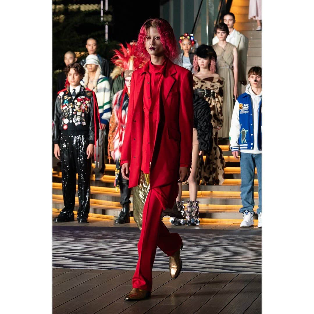 服部昌孝のインスタグラム：「TOKYO FASHION CROSSING / FASHION HISTORY LIVE ー 渋谷PARCO RUNWAY @tfc__tokyo  Show Director：Tatsuhiko Kataoka @tatsuhiko_kataoka Styling： Masataka Hattori @masataka_hattori @hattori_pro_  Hair：Yusuke Morioka @pyuuuuuu Make-up： UDA @udashi @uda.kesho  Casting: @ummcasting  Show Music Select： Keigo Oyamada (Cornelius) Show Music Select & Live Mix： @kenji_takimi Live Streming: NAOHIRO UKAWA & DOMMUNE Photo：@koji.shimamuraph #TOKYOFASHIONCROSSING #TFC #TFC2023 #TFC2023aw #東京ファッションクロッシング #parco #runway #styling #fashion #shooting #works #池田貴族 #remote #masatakahattori #服部昌孝」