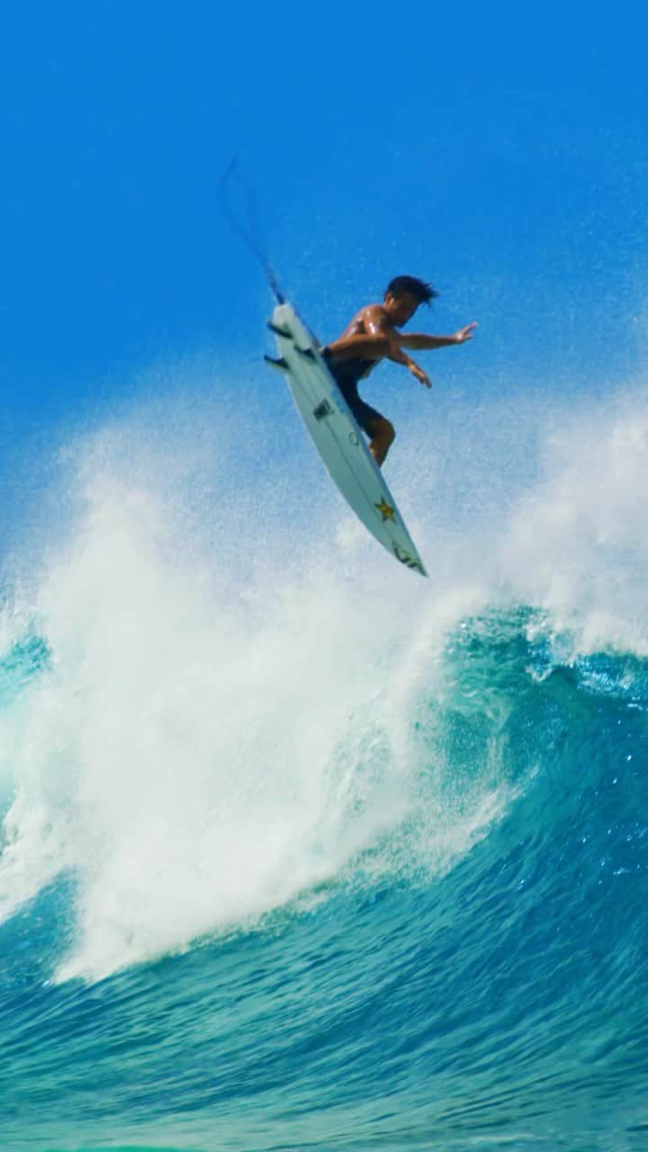 世界プロサーフィン連盟（WSL）のインスタグラム：「Watch out 2024 CT. 🚀 @barronmamiya  Video: @parkerndavis」