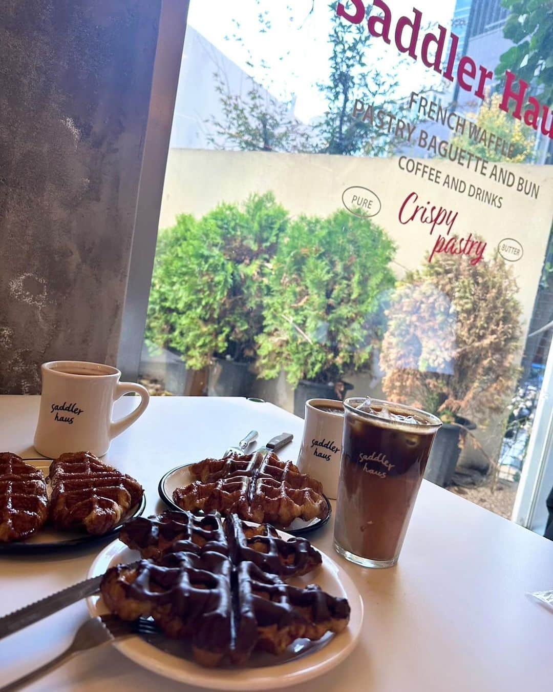 荒井レイラさんのインスタグラム写真 - (荒井レイラInstagram)「🧇🍫☕️」11月22日 9時51分 - reira_arai_off