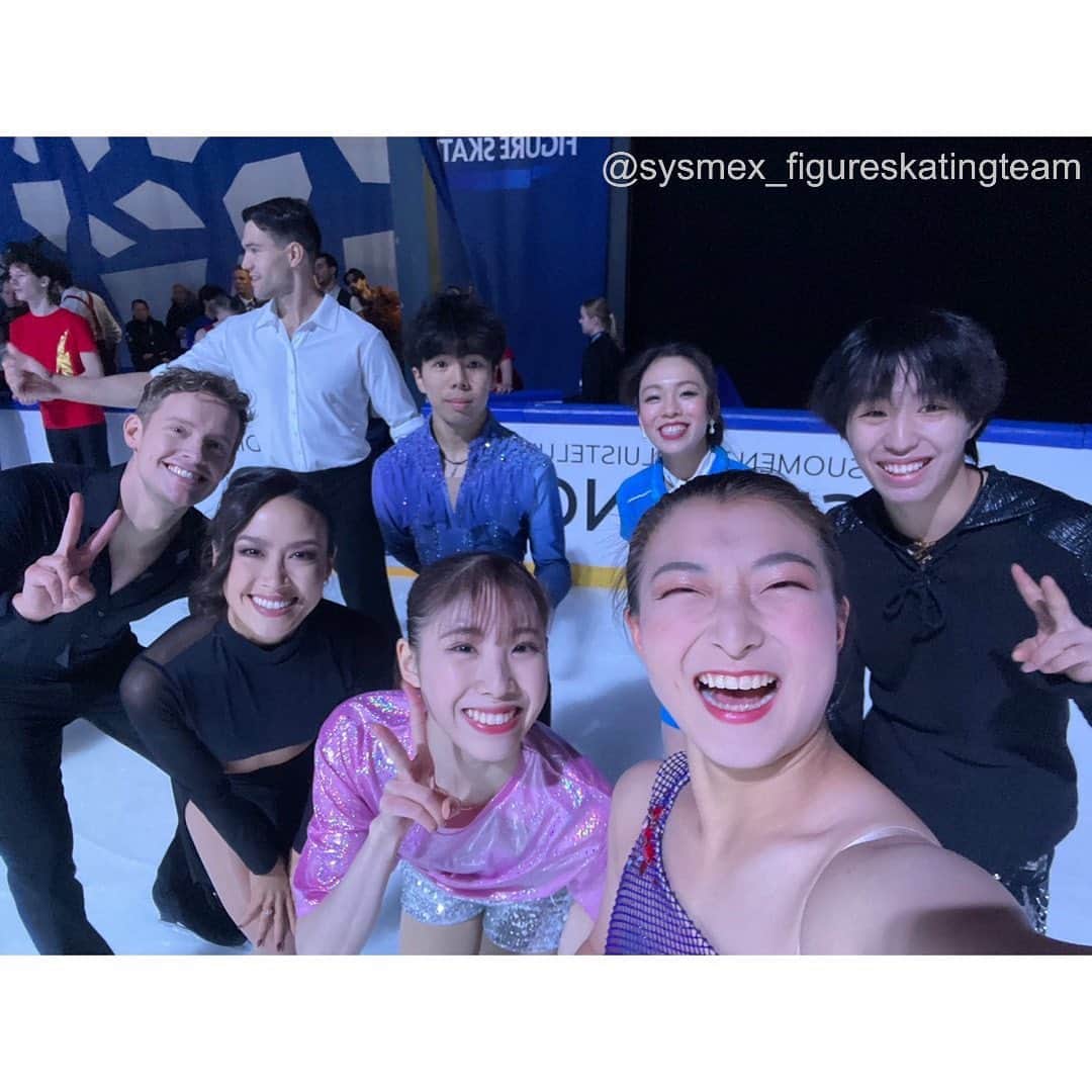 三原舞依＆坂本花織さんのインスタグラム写真 - (三原舞依＆坂本花織Instagram)「⁡ ⁡ 坂本花織選手よりメッセージが届きました💌 ⁡ ****** ⁡ GPフィンランド杯から無事に帰国いたしました。 ⁡ 久々のヨーロッパでの試合🇪🇺 時差によって日本時間の真夜中に試合だったので、みなさんはきっと、試合の時間まで起きてるのか…早めに寝てその時間に一時的に起きるのか…次の日に支障が出るから夢の中で応援するか…。 難しい時間帯の中、日本からたくさんの応援本当にありがとうございました🙇🏼‍♀️ ⁡ 今年目標のひとつにもしていた “1･1でファイナルを決める” を達成することができとても嬉しいです！ 今大会はスケートカナダとは違い、守りに入った演技になってしまって本来の自分のスケートが出来なかったので、この悔しさをファイナルでぶつけたいです💥 ⁡ ファイナルまでの時間を有意義に使いベストコンディションで挑めるよう努めてまいります！ ⁡ 本当にありがとうございました！ ⁡ 坂本花織 ⁡ #kaorisakamoto#坂本花織 #figureskating #figureskater  #sysmex_figureskatingteam」11月22日 10時52分 - sysmex_figureskatingteam