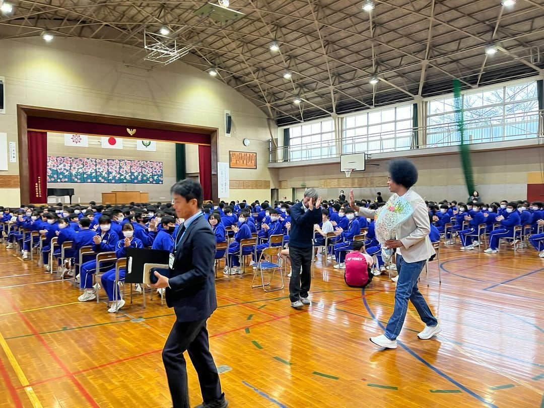 副島淳さんのインスタグラム写真 - (副島淳Instagram)「蓮田市立蓮田南中学校にて 『コンプレックスは武器になる』と 題しまして登壇させて頂きました。  私なりの経験や考えだったり ふと、振り返ってみた時の感謝だったり、 築きを生徒の皆さんには聞いて頂きまして ありがとうございました。  今後も講演や芸能活動のなかで 色々な方とお話し出来る機会を楽しみにしてます！」11月22日 11時12分 - soejimajun