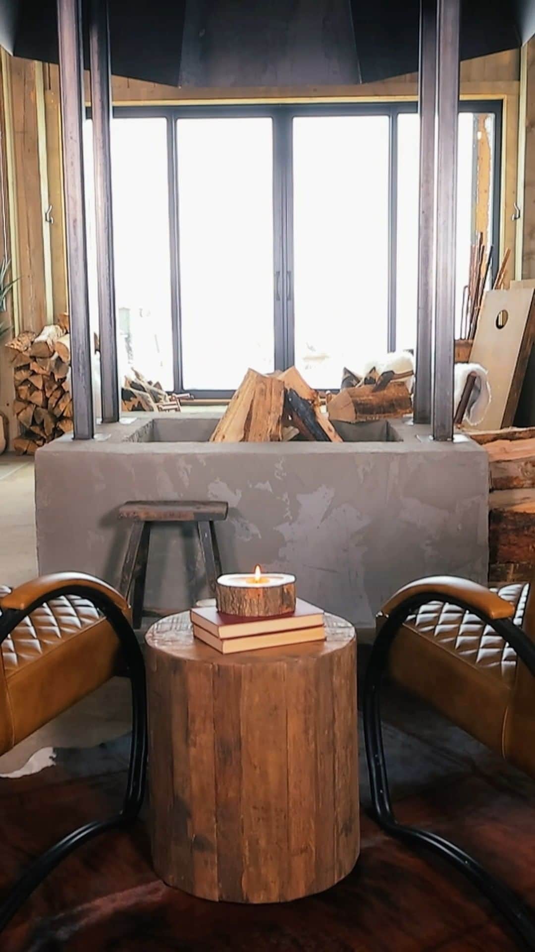 HGTVのインスタグラム：「The existence of a more beautiful barn? None! 🚜✨   The transformation on tonight's #BuildingRoots is another huge design accomplishment for the Doziers and their team!」