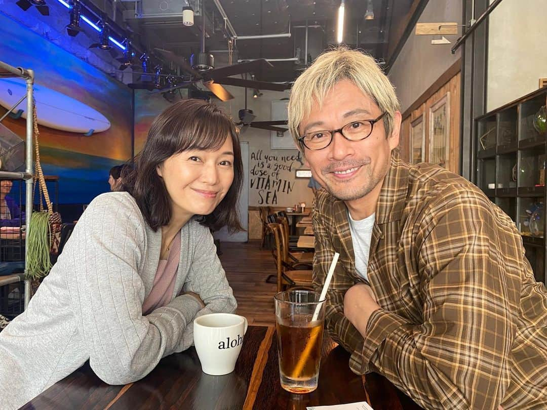 きのう何食べた？ season2さんのインスタグラム写真 - (きのう何食べた？ season2Instagram)「Happy Birthday🎂💕  本日11月22日は #奥貫薫 さんのお誕生日です🥳🎉 おめでとうございます！！！  ケンジと玲子さん2人でカフェに📸✨  次回第8話では 店長と玲子さん、夫婦関係に急展開... 11月24日(金)深夜24:12放送 ぜひご覧ください！  #内野聖陽 #きのう何食べた #何食べ」11月22日 12時30分 - movie_nanitabe