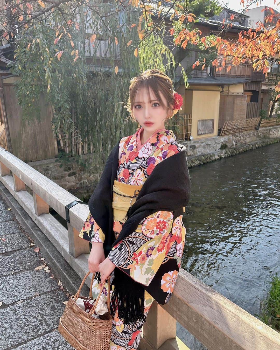 YURINAのインスタグラム：「👘🍂」