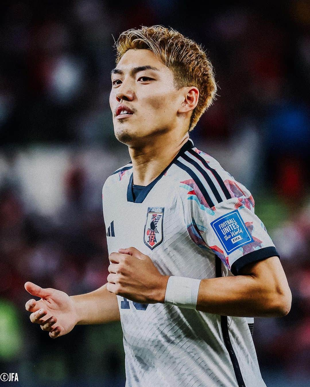 Ｊリーグさんのインスタグラム写真 - (ＪリーグInstagram)「2戦連続5発快勝✨ FIFAワールドカップ 2026 アジア2次予選 シリア戦にて無失点で完勝🙌  菅原由勢選手、細谷真大選手は日本代表初ゴール‼️👏  #久保建英  #遠藤航 #細谷真大  #菅原由勢  #上田綺世 #伊藤洋輝  #堂安律  #鈴木彩艶  #南野拓実  #冨安健洋  #森保一  #サッカー日本代表 #daihyo  #日本代表  #Jリーグ #jleague #サッカー #soccer #football #J30」11月22日 12時35分 - jleaguejp