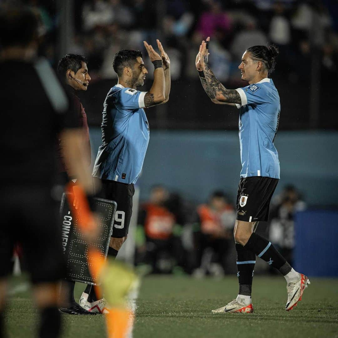 ルイス・アルベルト・スアレスのインスタグラム：「Feliz de volver a casa y de ganar con nuestra gente.   Gracias por tanto cariño! ❤️🥹」