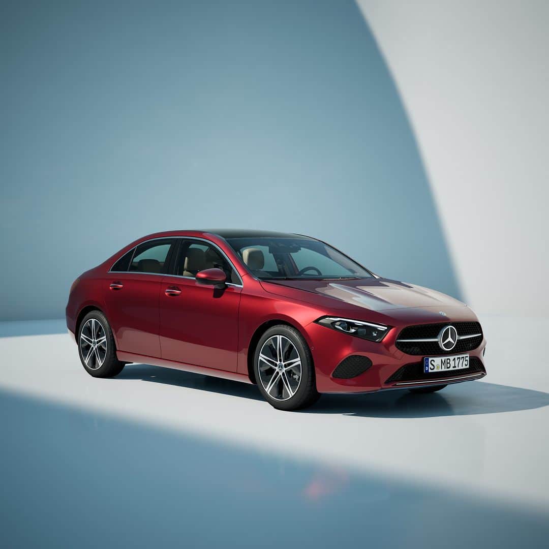 Mercedes-Benz Thailandのインスタグラム：「มองหาความลงตัว ที่ตอบโจทย์ในทุกๆ วัน 😍💫 ต้อง Mercedes-Benz A 200 AMG Dynamic  ยนตรกรรมที่ออกแบบเพื่อทุกคน ที่กำลังมองหาการขับขี่ที่คล่องตัว ลุยได้ทั้งในเมืองและทางไกล ด้วยสมรรถนะของเครื่องยนต์เบนซิน 4 สูบ พร้อมดีไซน์ทันสมัย ผสมผสานทุกรายละเอียดเข้าด้วยกันกับ AMG bodystyling (กันชนหน้า-หลัง) ที่ให้กลิ่นอายของความสปอร์ต พร้อมด้วยไฟหน้าแบบ LED High Performance รวมถึงภายในที่ลงตัวด้วยเบาะนั่งแบบ Sports seats และหลังคาพาโนรามิคซันรูฟ ที่ให้ความโปร่งโล่ง รับบรรยากาศภายนอกได้อย่างใกล้ชิดบนการเดินทางของคุณ  👉🏻 ติดตามช่องทางของเราได้ที่  Website : www.mercedes-benz.co.th/27-homepage  Line : @mercedesbenzth : lin.ee/jaqvPXF  Facebook : mb4.me/MBTHFA  Instagram : mb4.me/MBTHIG  YouTube : mb4.me/MBTHYT *อุปกรณ์บางส่วนในภาพอาจแตกต่างจากที่จำหน่ายจริง โปรดตรวจสอบรายการอุปกรณ์ของรถยนต์แต่ละรุ่นที่ผู้จำหน่ายฯ อย่างเป็นทางการทั่วประเทศ​​  #AClass #MercedesBenz #MercedesBenzThailand」