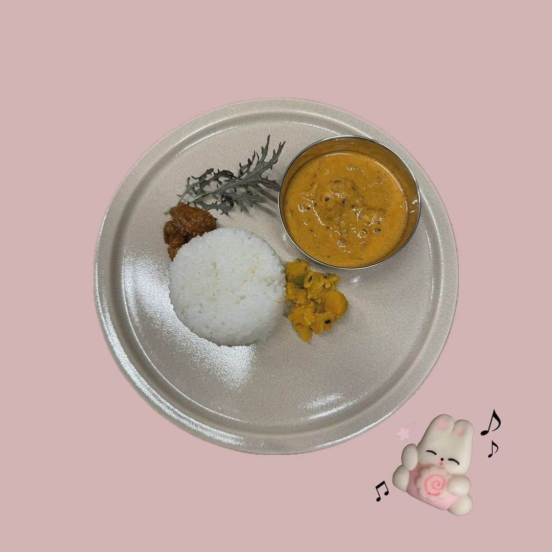福田花音さんのインスタグラム写真 - (福田花音Instagram)「💖🦐🍛🥥💖 #ZOC食イべ」11月22日 13時01分 - kanon_fukuda