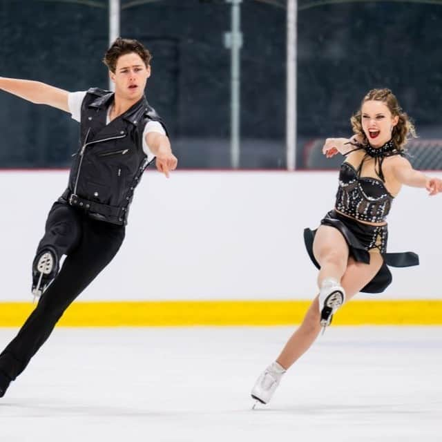 Skate Canadaさんのインスタグラム写真 - (Skate CanadaInstagram)「More than 200 figure skaters from across 🇨🇦 are set to compete at the 2023-2024 Skate Canada Challenge – Junior/Senior in Winnipeg next week, including these 2022-2023 champions ⬇️   @graysonrlong @kyun.19 @sandrine_.gauthier & @thiquientin @_matthew._.n @fiona.bombardier  Full details at skatecanada.ca ___________________  Plus de 200 patineurs artistiques de partout au 🇨🇦 participeront au Défi Patinage Canada - Junior/Senior, à Winnipeg la semaine prochaine, dont 6️⃣ champions de l'édition dernière!  Tous les détails à skatecanada.ca  📸 @danielleearlphotography」11月23日 0時06分 - skate_canada