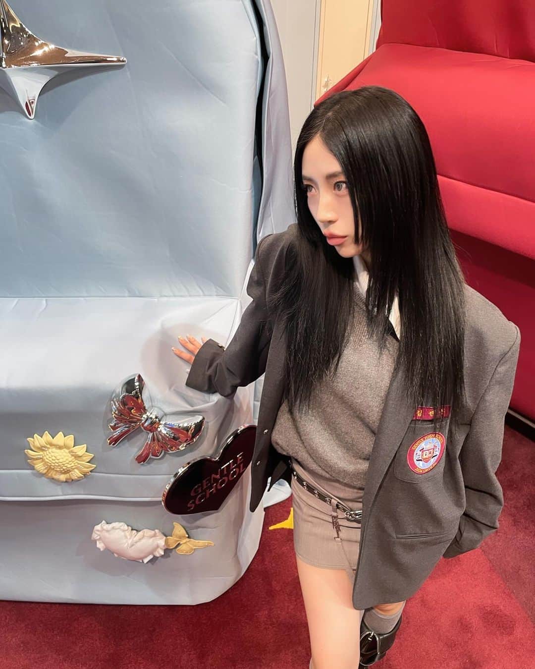 原涼香さんのインスタグラム写真 - (原涼香Instagram)「@gentlemonster  school girl 👧🏻⚔️⛓️⚜️ ㅤㅤㅤㅤㅤㅤㅤㅤㅤㅤㅤㅤㅤ #gentlemonster #gentlemonsterkorea」11月22日 22時36分 - suzuka_hara