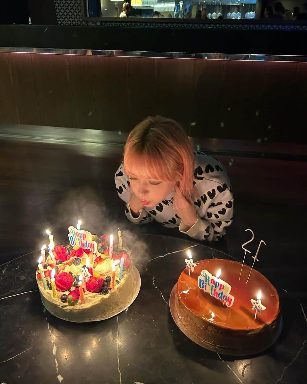 NMIXXさんのインスタグラム写真 - (NMIXXInstagram)「I love my fam and friends. 🥰 #NMIXX #엔믹스 #LILY #릴리」11月22日 22時37分 - nmixx_official