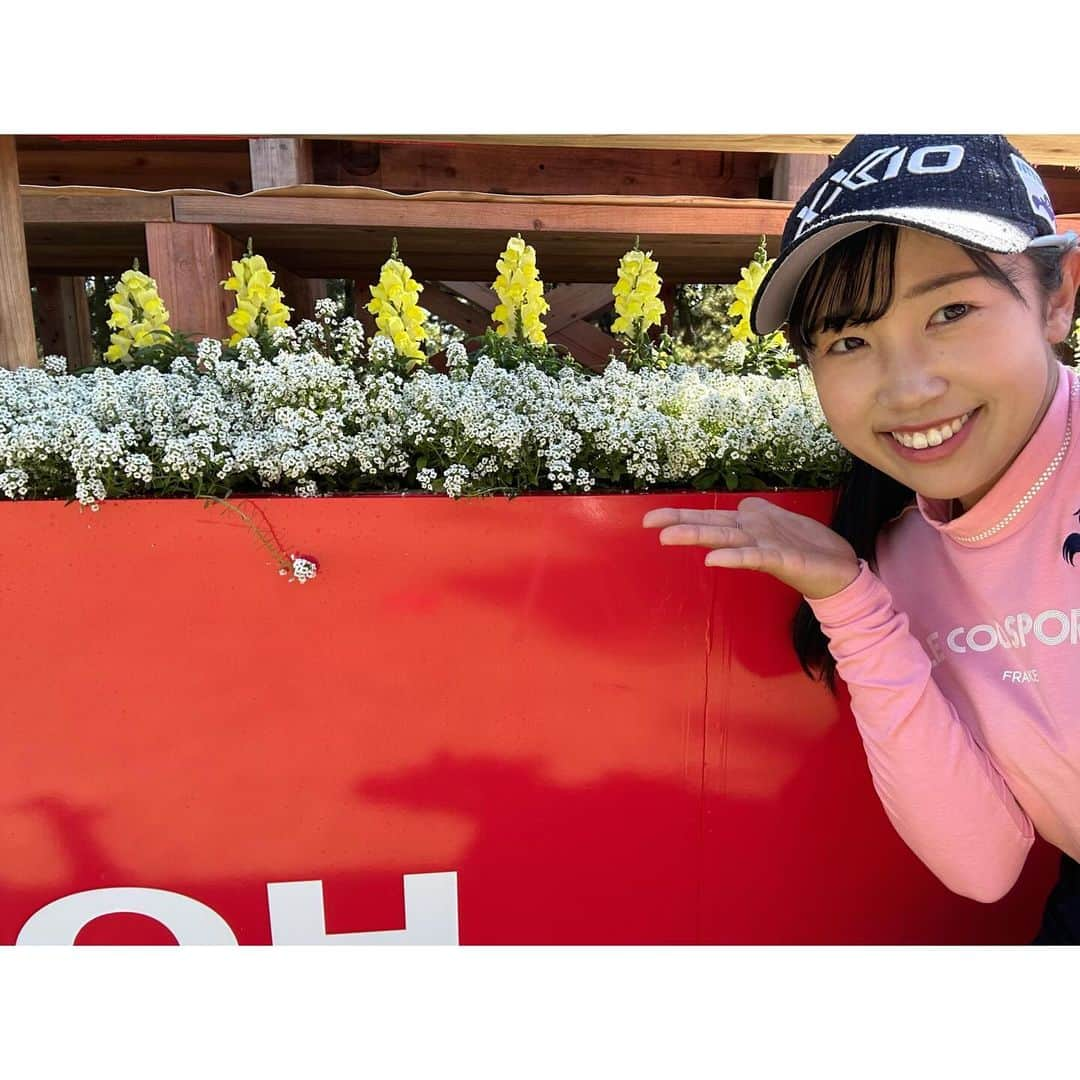 菅沼菜々のインスタグラム：「ついにRICOH最終戦🪄  1番ティーにいい香りがするお花が🌷❤️  最終戦頑張るぞーーーーー(・ω・)ノ♡  宮崎、きてね🥺❤️  #今日の前髪の調子良くなかった #明日からはちゃんとしないと」