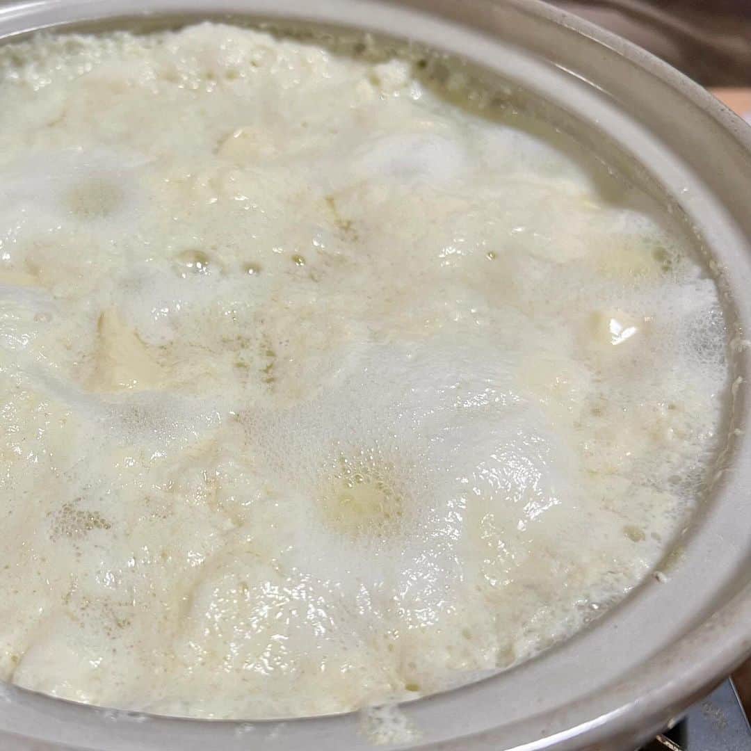 柳家三之助さんのインスタグラム写真 - (柳家三之助Instagram)「温泉豆腐ってやっぱり美味しいねえ。タイムラインも面白い。俺も角を丸くして溶けていこうかな。#大和田」11月23日 8時00分 - sannosuke