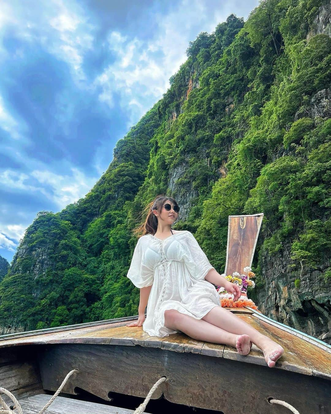 橘まりやさんのインスタグラム写真 - (橘まりやInstagram)「Phiphi island tours🏝️ Sooo nice view✨  #phuket #pipiisland #saiiphiphiislandvillage #mayabay #mayabaybeach  #singaporelife #singapore #singaporegirl #singaporeinsta #sginstagram #sginstagrammers #シンガポール在住 #シンガポールライフ #シンガポールおすすめ #シンガポール情報 #シンガポール美女 #シンガポール #シンガポール 生活 #シンガポールインスタグラマー #橘まりや #グラビア #グラドル  #pinupgirl #pinupmodel #bikinimodel  #sexy #japanesegirl #idol #그라비아 #偶像 #寫真偶像」11月22日 23時06分 - mariya_tachibana_official