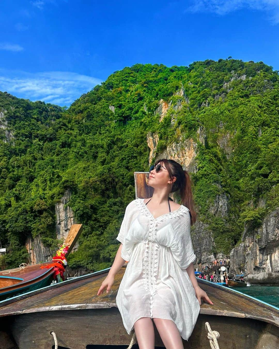 橘まりやさんのインスタグラム写真 - (橘まりやInstagram)「Phiphi island tours🏝️ Sooo nice view✨  #phuket #pipiisland #saiiphiphiislandvillage #mayabay #mayabaybeach  #singaporelife #singapore #singaporegirl #singaporeinsta #sginstagram #sginstagrammers #シンガポール在住 #シンガポールライフ #シンガポールおすすめ #シンガポール情報 #シンガポール美女 #シンガポール #シンガポール 生活 #シンガポールインスタグラマー #橘まりや #グラビア #グラドル  #pinupgirl #pinupmodel #bikinimodel  #sexy #japanesegirl #idol #그라비아 #偶像 #寫真偶像」11月22日 23時06分 - mariya_tachibana_official