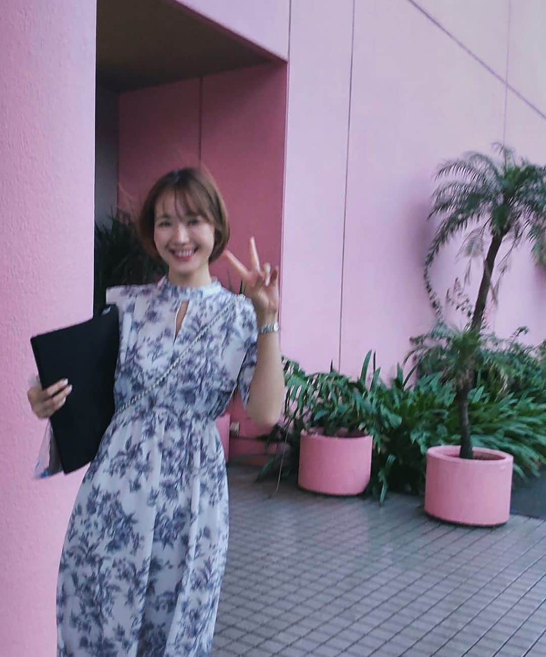 上妻未来のインスタグラム：「司会のお仕事が増えて嬉しい💓」